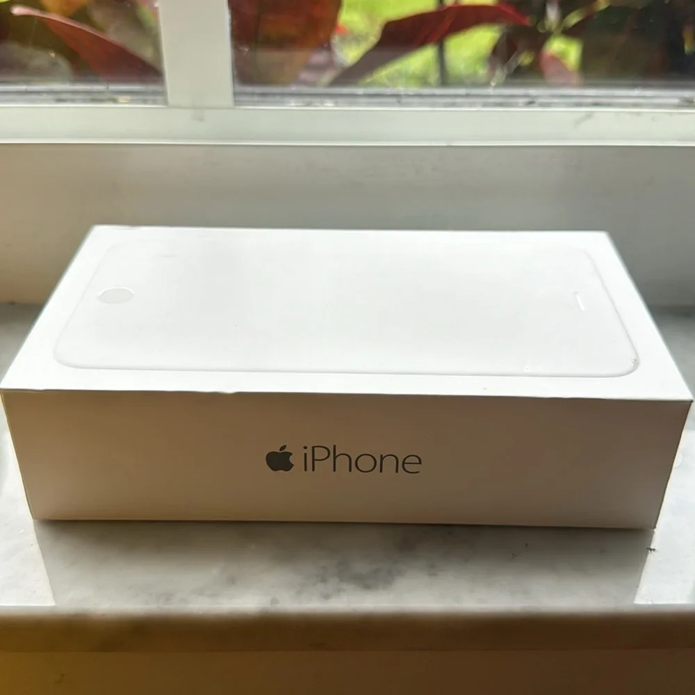 Apple iPhone 6 Plus 64GB space gray - EMPTY BOX ONLY - No Accessories
